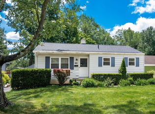 1639 E Cooke Rd, Columbus, OH 43224