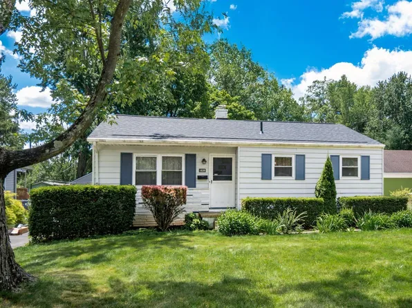 1639 E Cooke Rd, Columbus, OH 43224