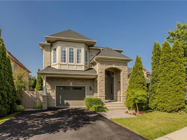 2330 Valleyridge Dr, Oakville, ON L6M 5C7