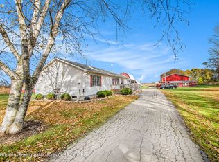 7140 Carlisle Hwy, Vermontville, MI 49096