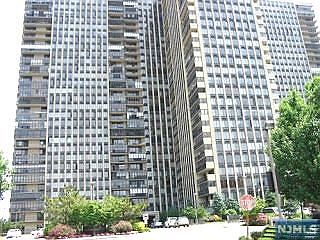 1st image of 300 Winston Dr APT 3114