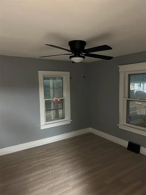 2 bed, 900 sqft, $1,000 — Photo 4
