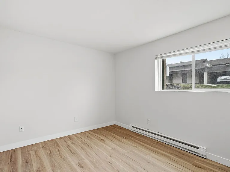 3102 E 27th Ave — Photo 15