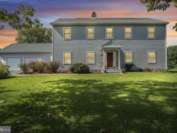 1198 Park Pl, Mechanicsburg, PA 17055