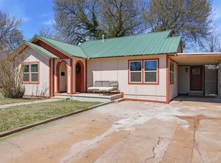 1107 W 2nd St, Elk City, OK 73644
