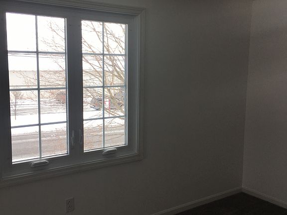 2nd image of 400 West Ave Unit J2