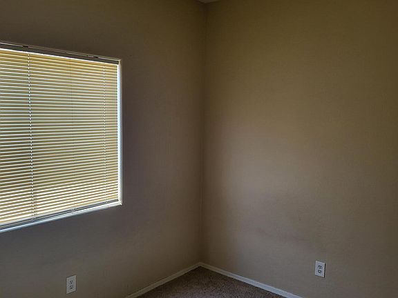 4th image of 1000 N 8TH Place #E,F,G