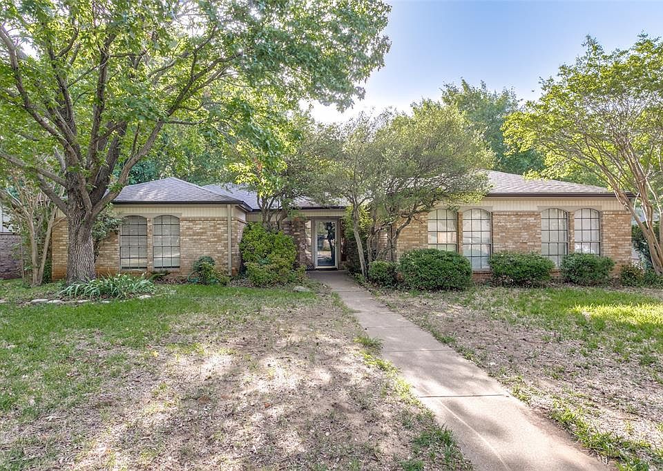 1st image of 2905 Creekwood Dr