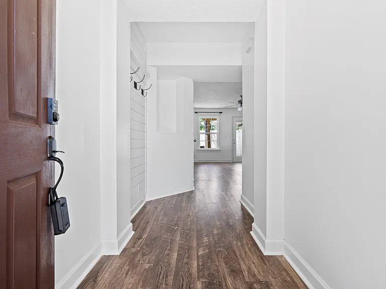 2128 Victory Gallop Ln — Photo 4