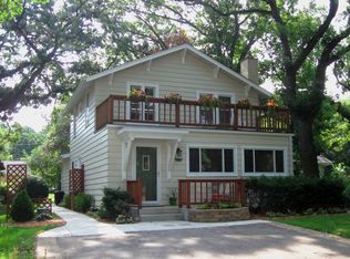 504 Mineral Springs Dr, McHenry, IL 60051
