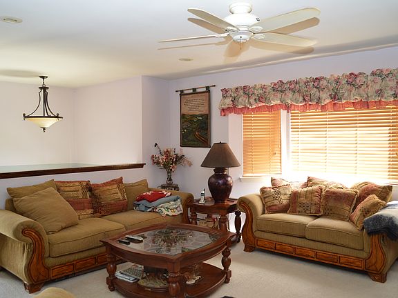 2nd image of 6 Kimberly Ave