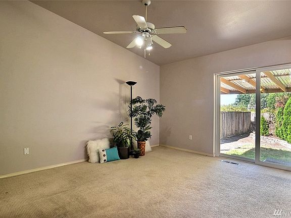 5th image of 10812 36th Avenue Ct E