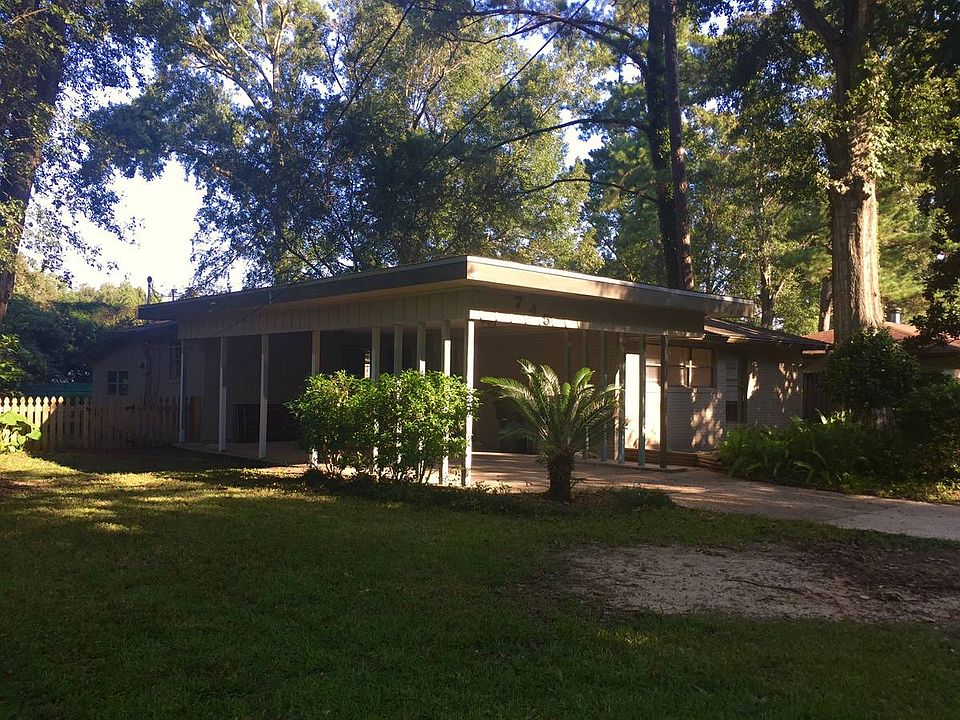 1st image of 745 Highland Park Dr