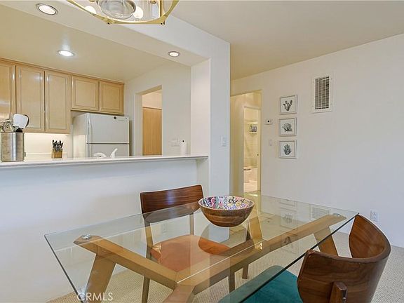 5th image of 1012 Cacique St #1