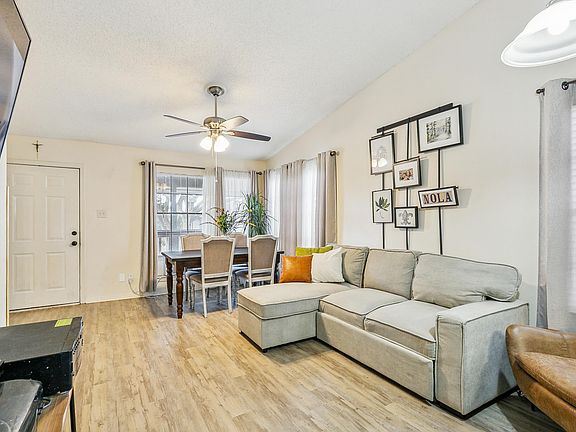 3rd image of 2900 Manhattan Blvd Unit 109