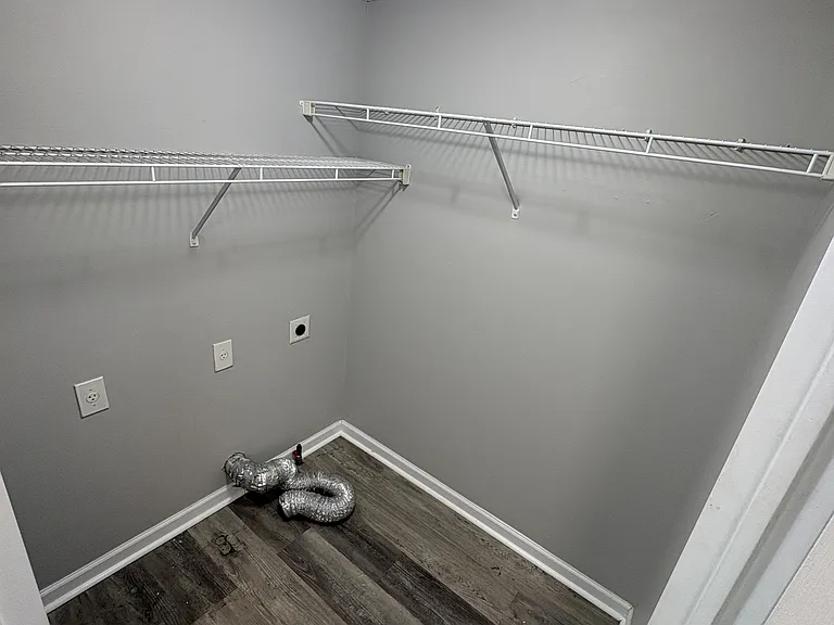 7276 Havencroft Dr — Photo 4