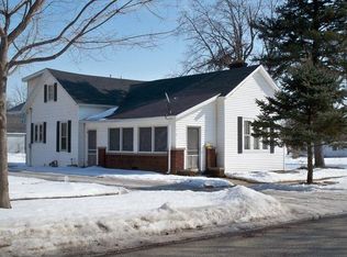 501 S Market St, Winamac, IN