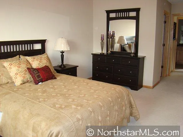 7623 Southridge Ln — Photo 4