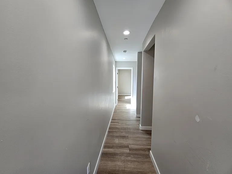 14009 Hubbard St — Photo 5
