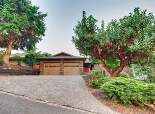 5731 111th Ave SE, Bellevue, WA 98006