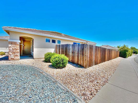 4th image of 9182 Lucchesi Dr