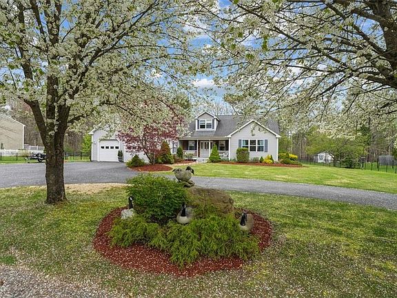 5th image of 59 Lake Dr