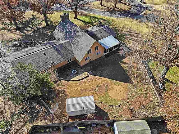 2nd image of 2515 Bluestem Rd