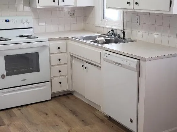 3213 Grand Ave #11, Des Moines, IA 50312