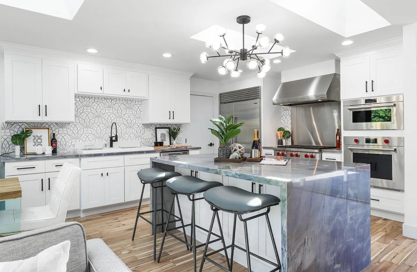 3 bed, 1810 sqft, $6,550 — Photo 4