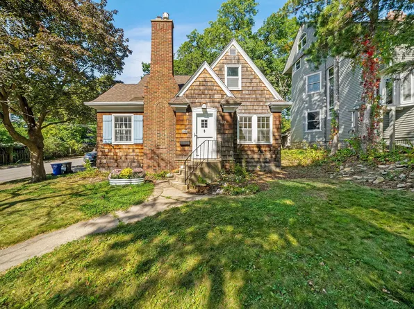 2355 Commonwealth Ave, Saint Paul, MN 55108