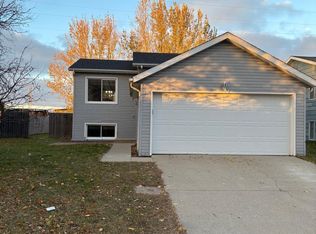 1726 2nd Ave E, West Fargo, ND 58078
