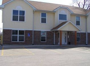 490 North Ave APT A, Antioch, IL 60002