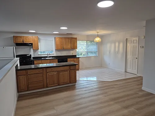 19099 Austin Way Photo 1