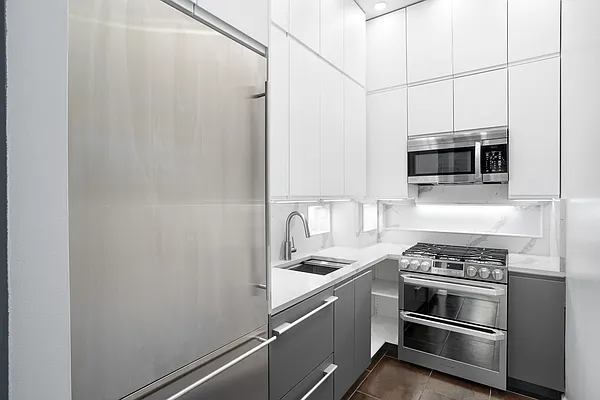 Rented by Level Group | media 25