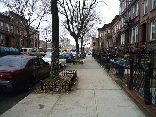 Rented by Hakeem Shahid, LREB | media 9