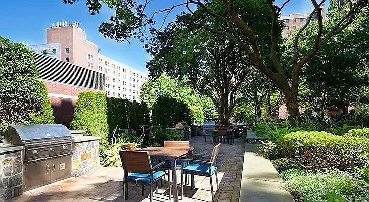 Sold by Douglas Elliman | media 14