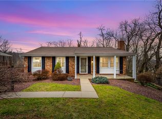 891 Hershire Dr, Bethel Park, PA
