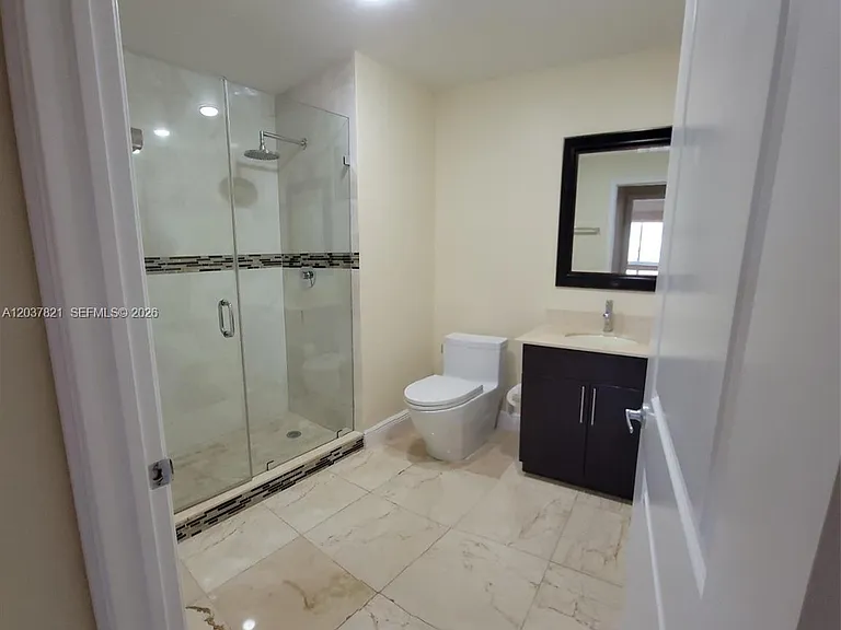 10 Aragon Ave #901 — Photo 11