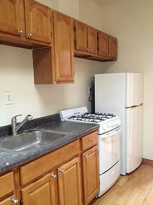 Rented by Blue Egg Realty Corp | media 41