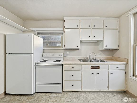 5th image of 709 S M Street #A & B