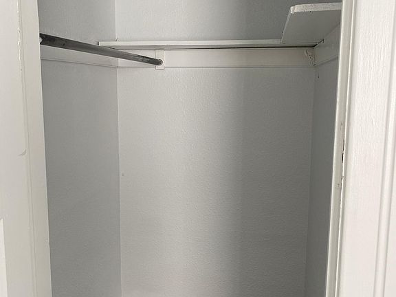 3rd image of 1560 N Gilpin St APT 6