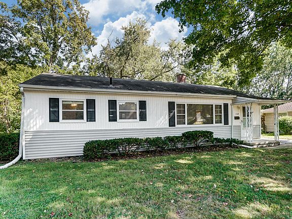 2nd image of 164 Orchard Ln