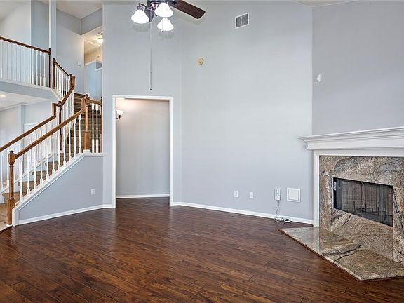 4th image of 2706 Sunshade Ct