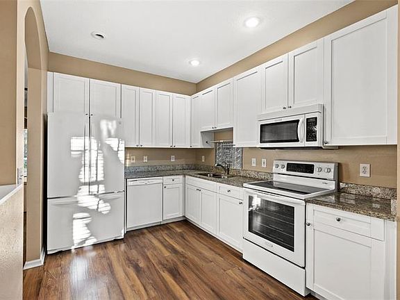 5th image of 1641 Morning Dove Ln
