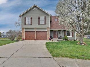 15734 Horton Ln, Overland Park, KS 66223