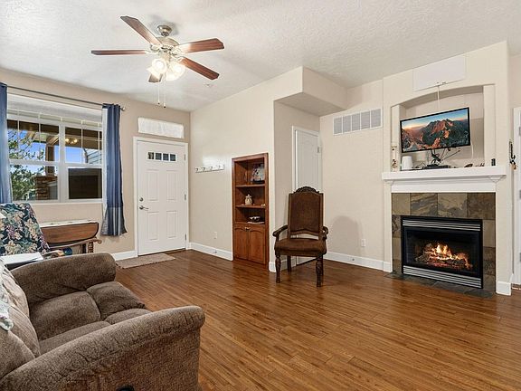 5th image of 4101 Crittenton Ln #102