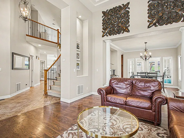 2212 Ridgetrail Dr — Photo 32
