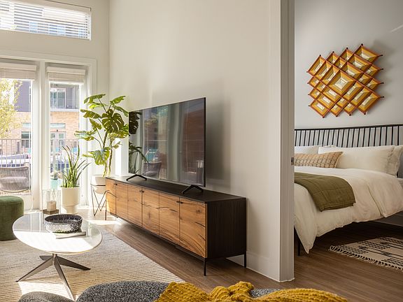 5th image of 227 Dwyer Ave #234