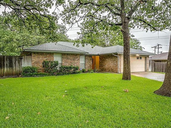 3rd image of 5603 Ember Dr