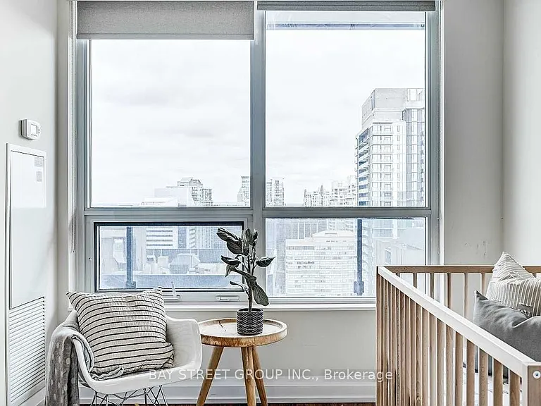 5 Sheppard Ave E #2622 — Photo 21
